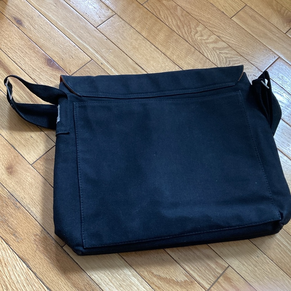 Pantone Messenger Bag - Picture 3 of 15